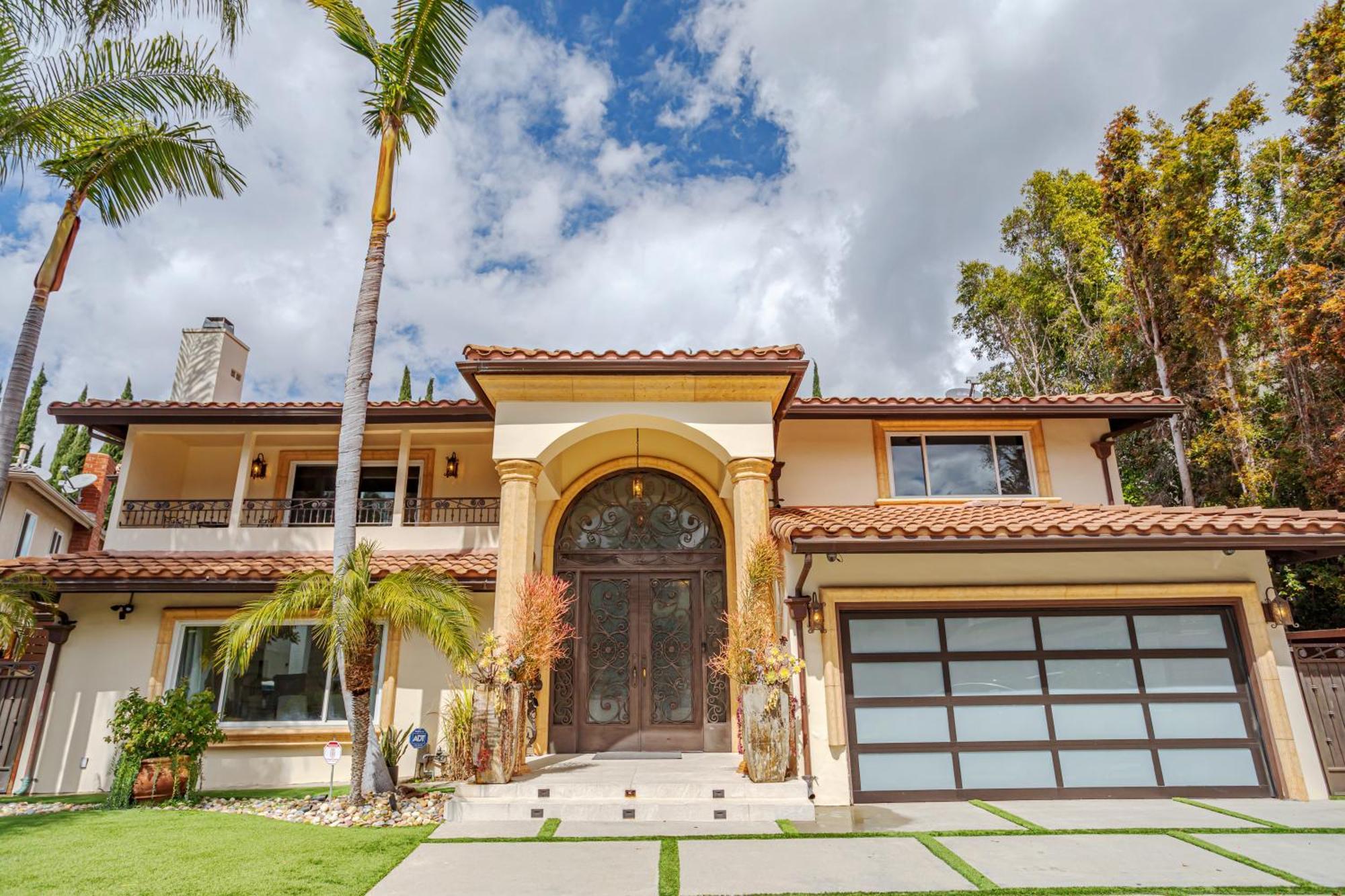 Beautiful 5 Bedroom 8 Bed Sleeps Up To 16 With Pool Near Universal Сasa de vacaciones *