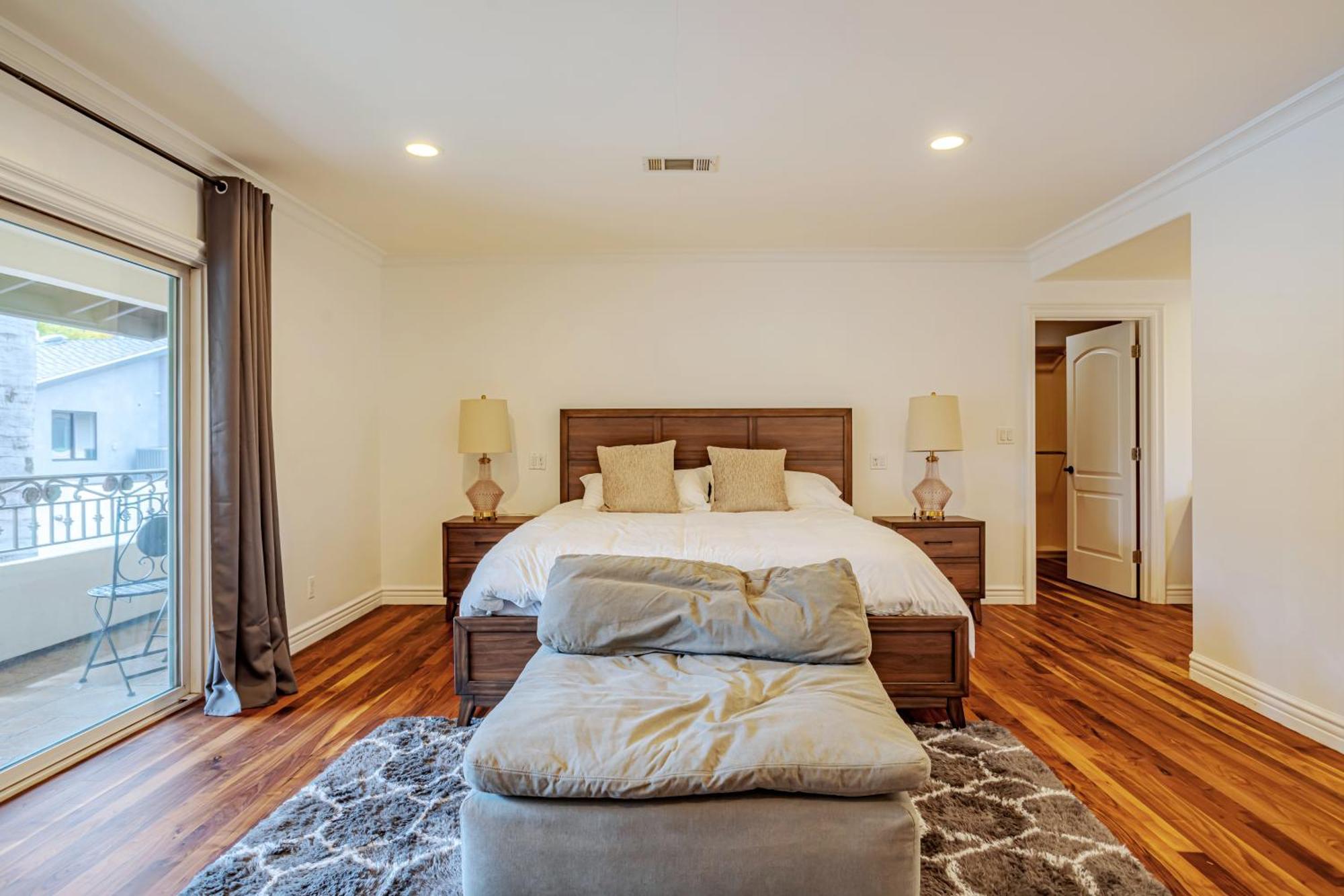 Beautiful 5 Bedroom 8 Bed Sleeps Up To 16 With Pool Near Universal * Los Ángeles