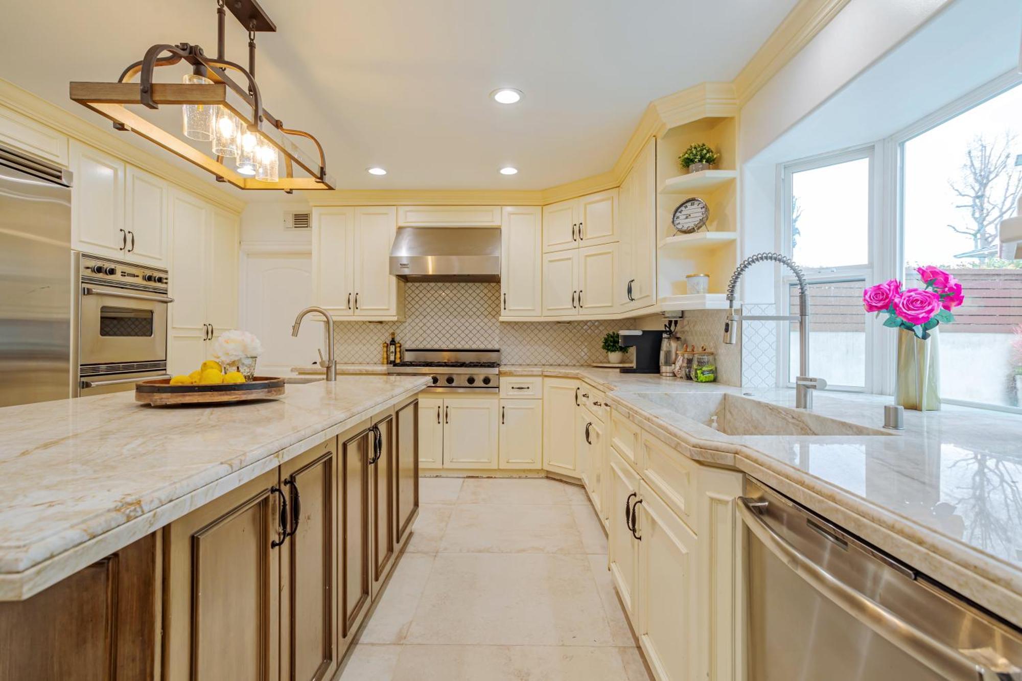 Beautiful 5 Bedroom 8 Bed Sleeps Up To 16 With Pool Near Universal Сasa de vacaciones *